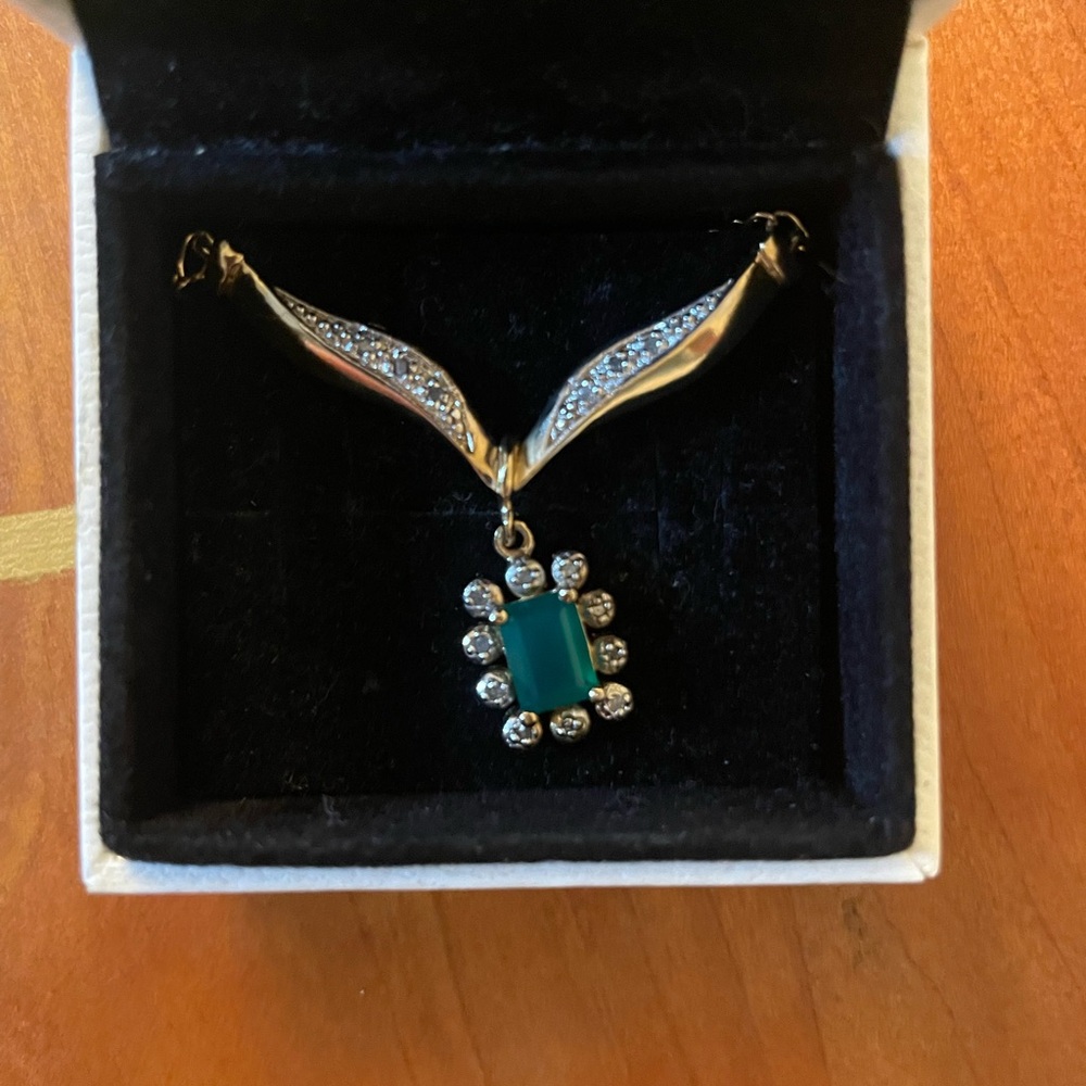 Necklace with pendant